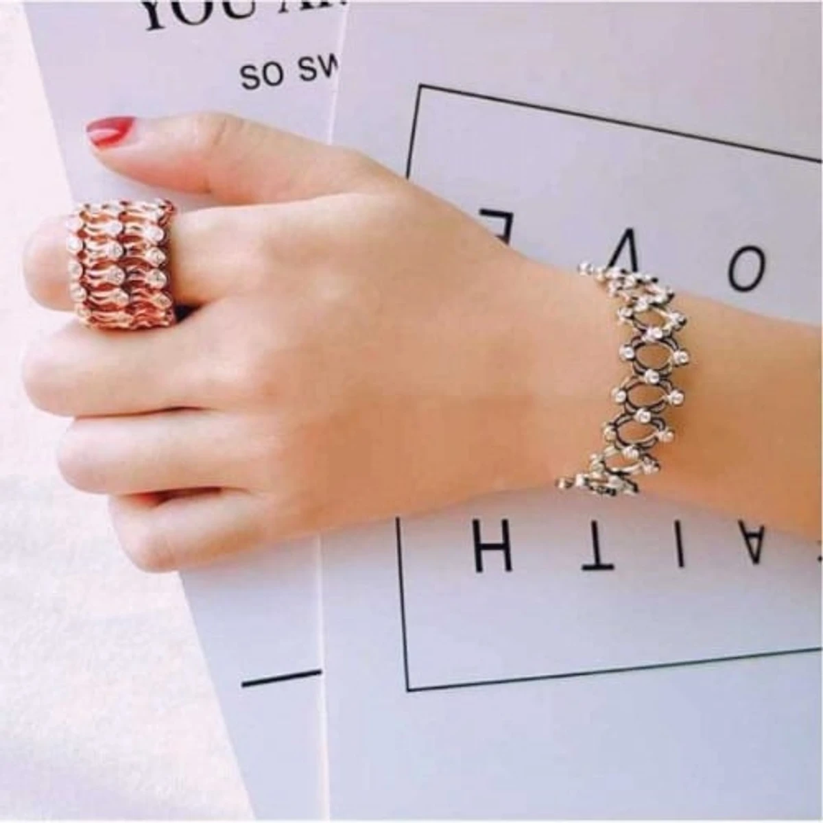 2 in 1 Magic Retractable Ring Bracelet